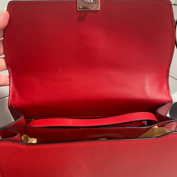 Authentic red Prada Elektra bag in excellent condition with minimal wear. - Picture 7 of 15